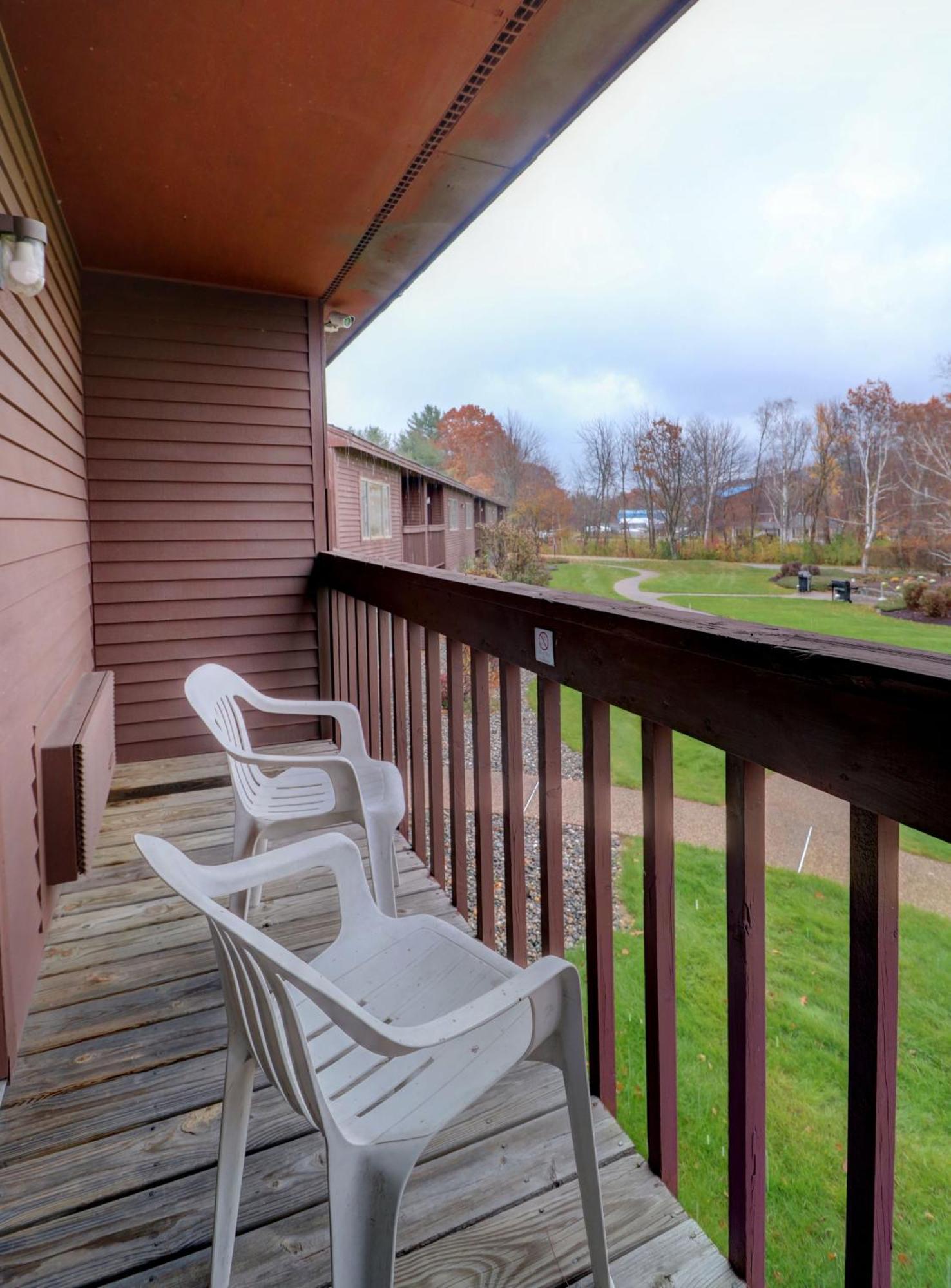 Fireside Inn&Suites Gilford Exterior foto